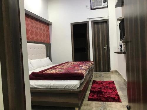 Фото Oyo 9055 Hotel Rich Inn