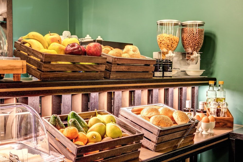 Фото Tree Charme Parliament Boutique Hotel