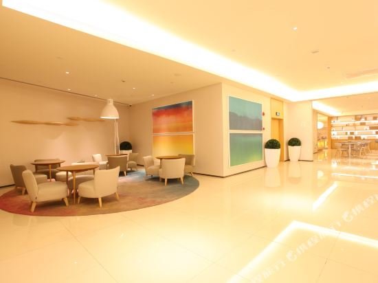 Фото Ji Hotel Shanghai The Bund Tiantong Road