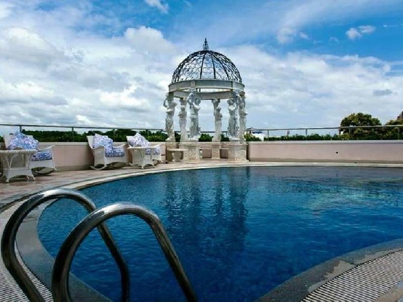 Фото отеля 2