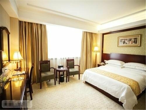 Гостиница Vienna Hotel Nanchang Hongcheng Branch в Наньчане
