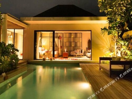 Внешний вид отеля Berry Amour Romantic Villas в Керобокане Келоде, фото 1