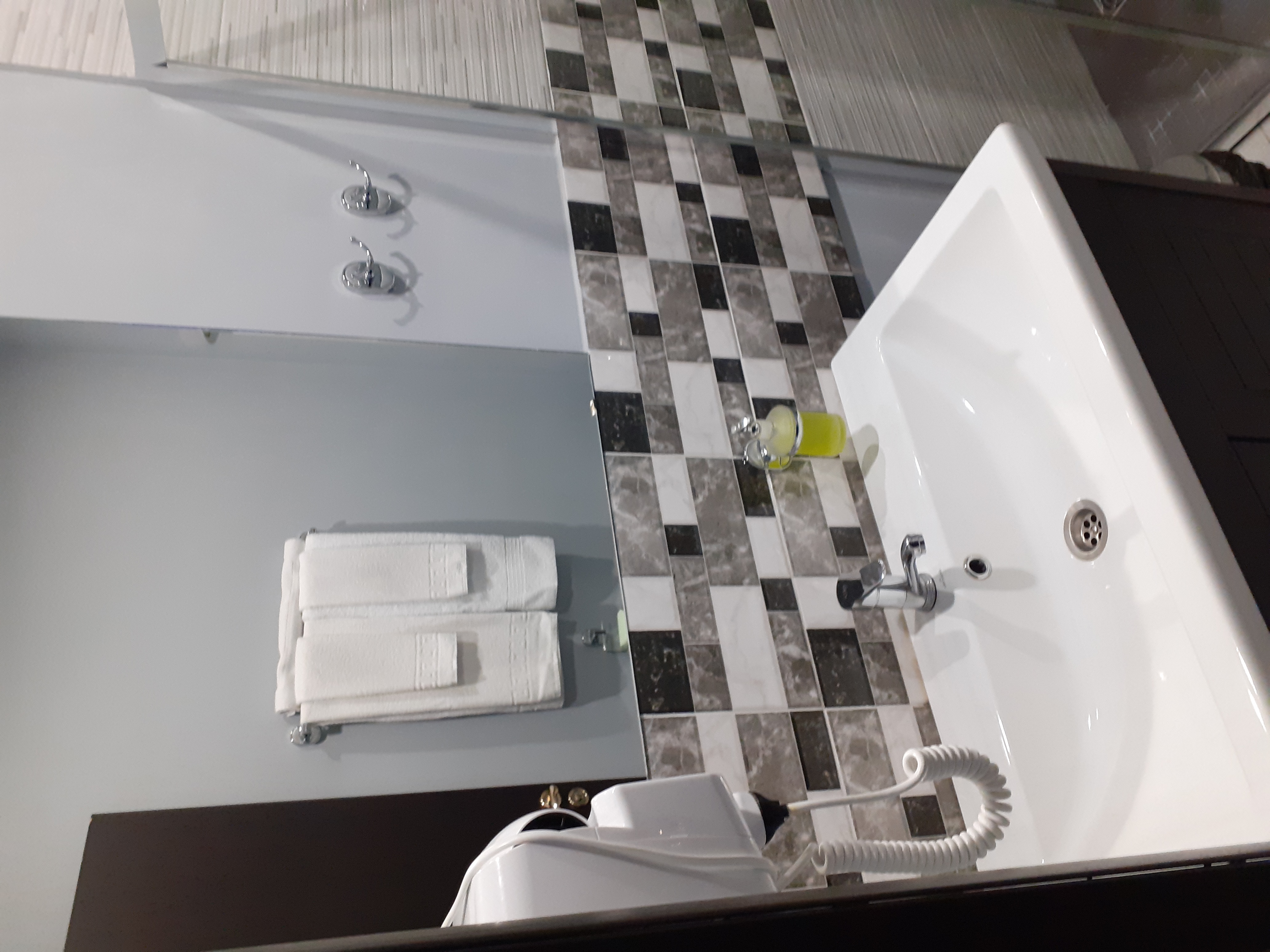 Фото Голден Стар