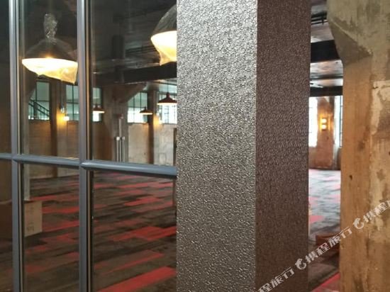 Фото Embassy Suites by Hilton Rockford Riverfront