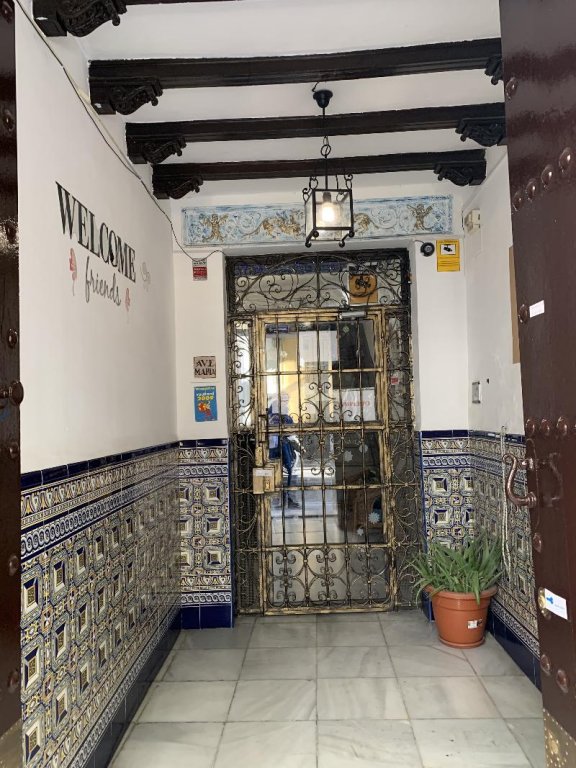 Фото Pensión La Giraldilla