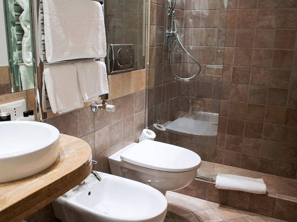 Фото Lhp Suite Napoli - Parco Margherita