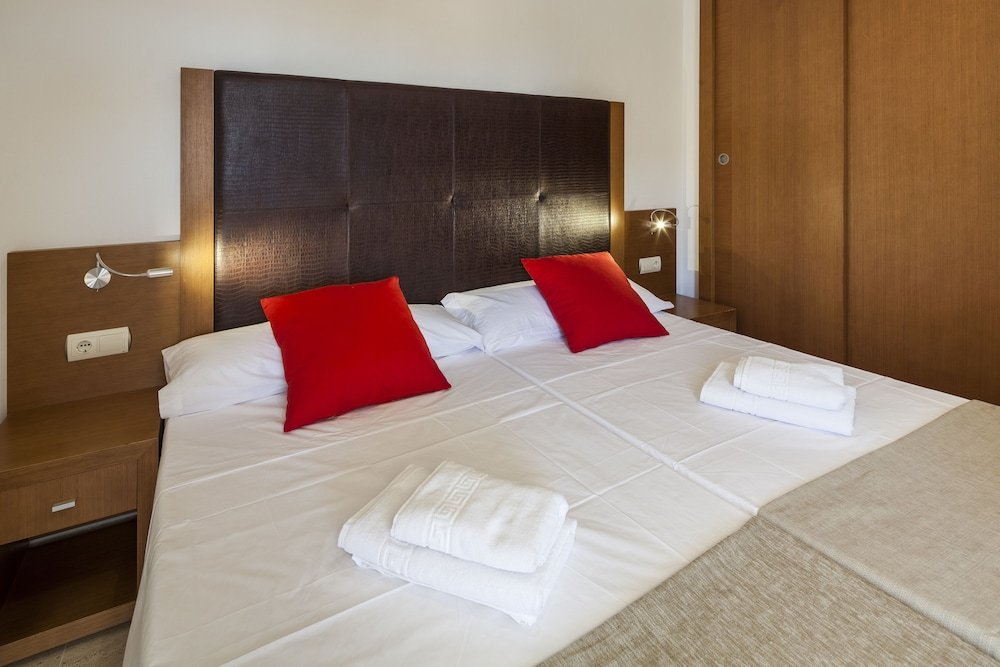 Фото Ibiza Heaven Apartments