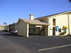 Гостиница Travel Inn в Финиксе