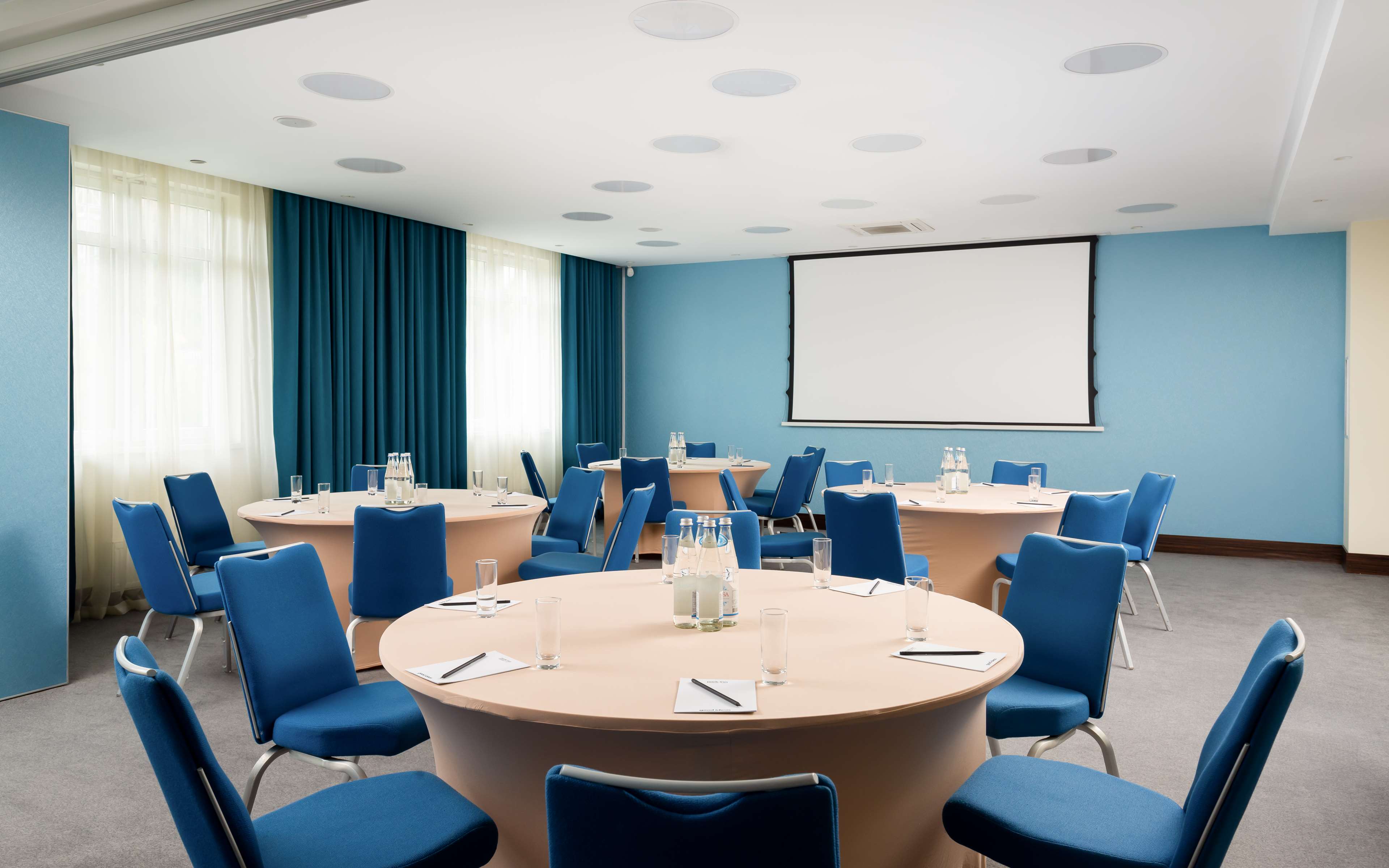 Фото Cosmos Sochi Hotel