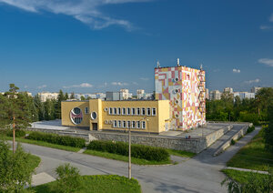 Golden Cockerel Puppet Theater (Ozersk, Kalinina Drive, 8) ، مسرح
