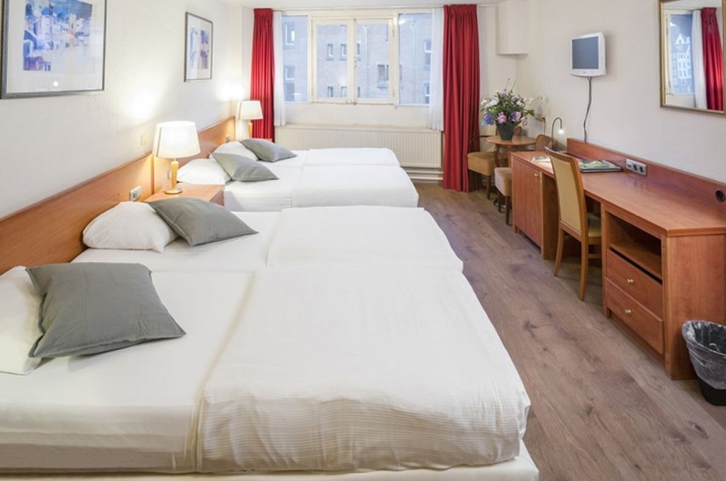 Фото Delta Hotel City Center Amsterdam