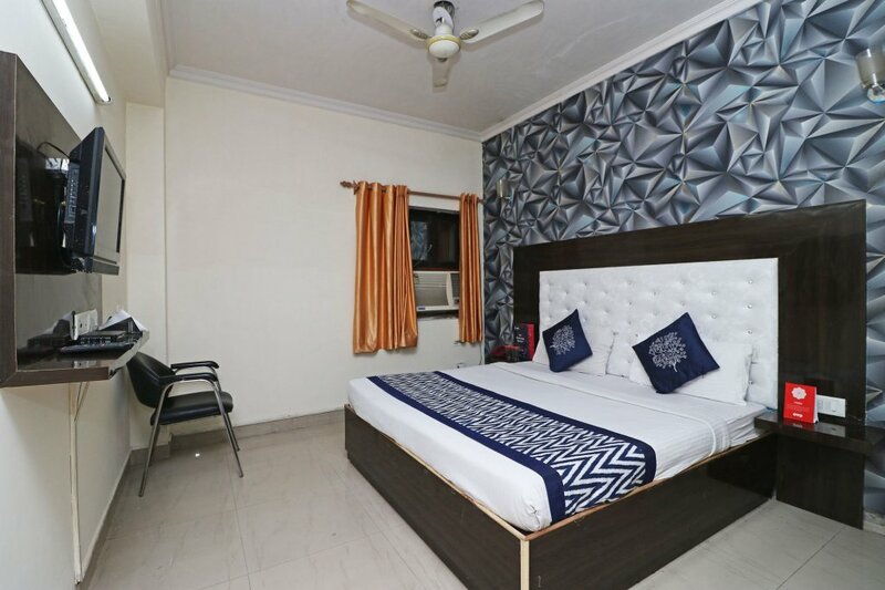 Гостиница Oyo 10381 Hotel Aerodrome Palace в Дели