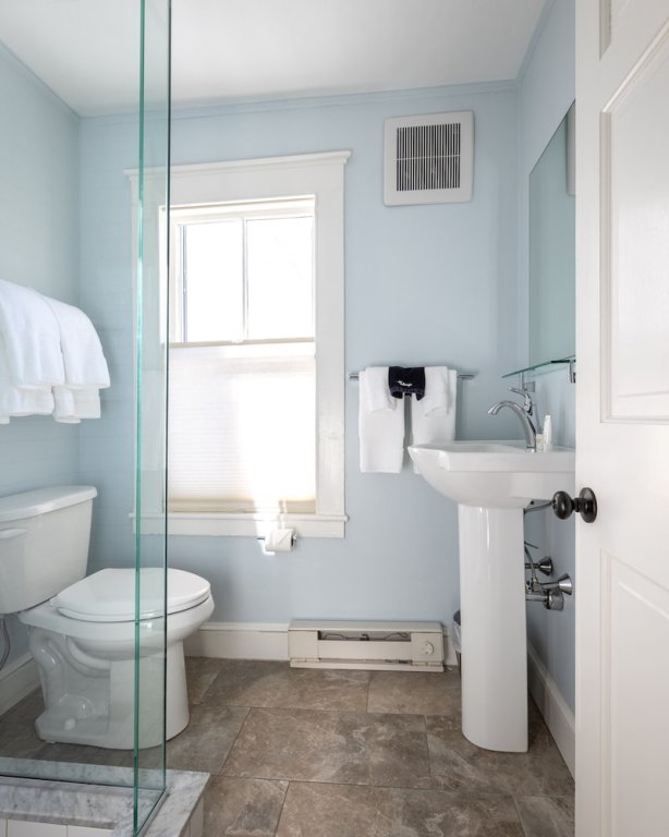 Фото The Sailmaker's House