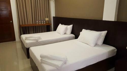 Гостиница Hotel Zenturia в Провинции Мариндуке