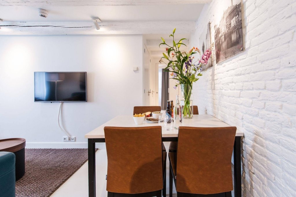 Фото Yays Amsterdam Salthouse Canal