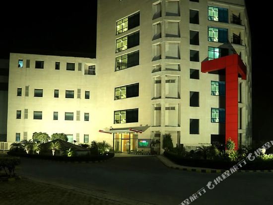 Фото Fairvacanze Inns & Suites