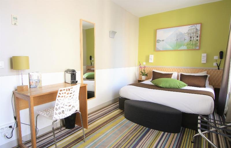 Фото Hotel Glasgow Monceau Paris by Patrick Hayat