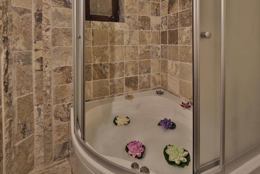 Фото Old Town Stone House