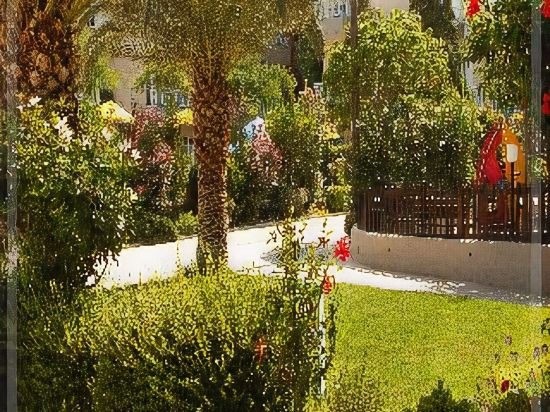 Фото Ibiscos Garden Hotel