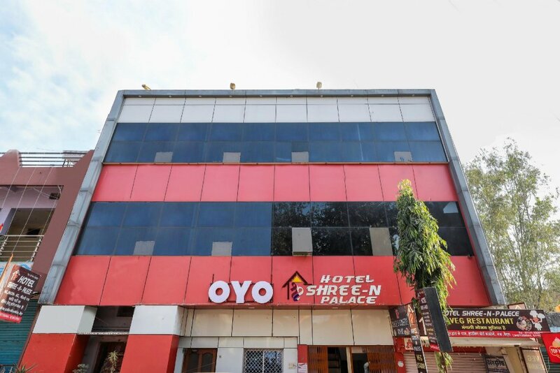 Гостиница Oyo 61069 Hotel Shree N Palace в Бетуле