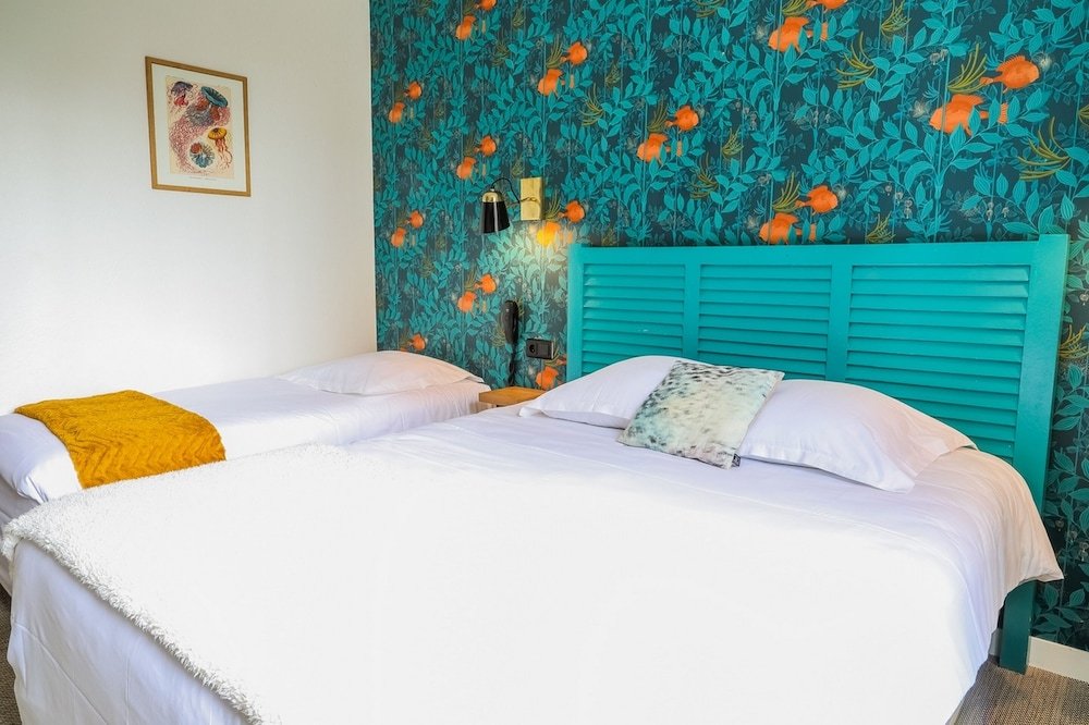 Фото Hôtel Les Charmettes