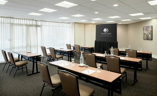 Гостиница DoubleTree by Hilton Hotel Los Angeles Downtown в Штате Калифорния