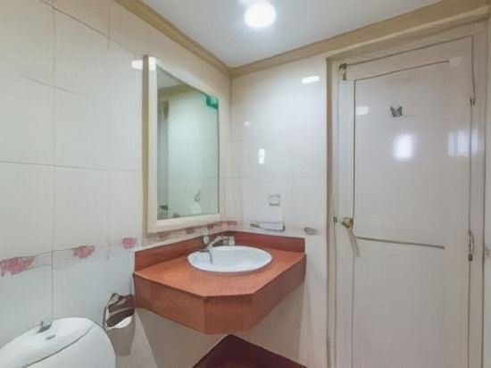 Фото Issacs Residency