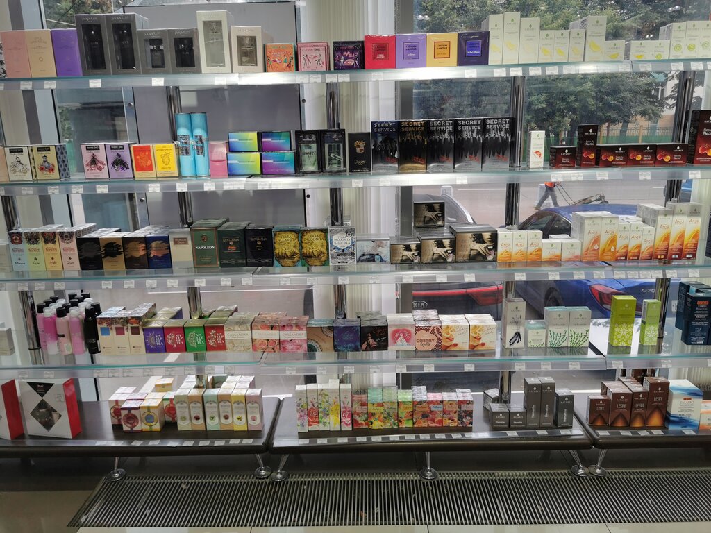 Perfume and cosmetics shop Elize, Moscow, photo