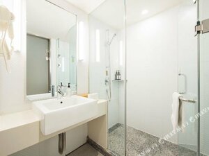 Гостиница Hanting Hotel Dalian Qingniwaqiao