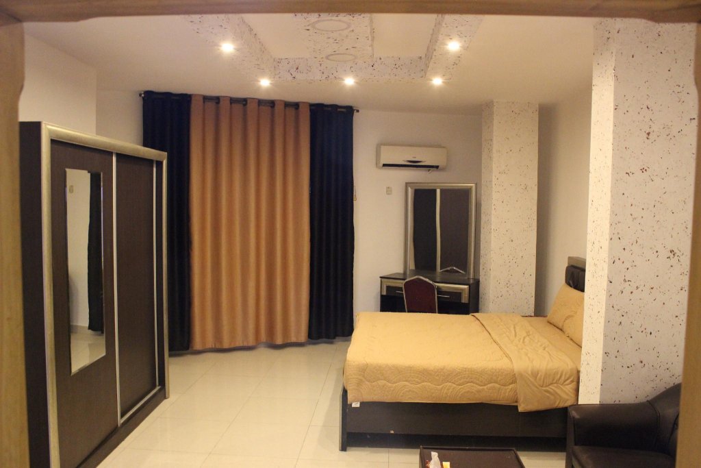 Фото Sara Crown Hotel