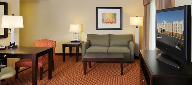 Фото Hampton Inn Suites Scottsboro