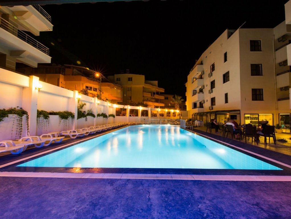 Hotel Tuntas Suites Altinkum Apart Hotel, Didim, photo