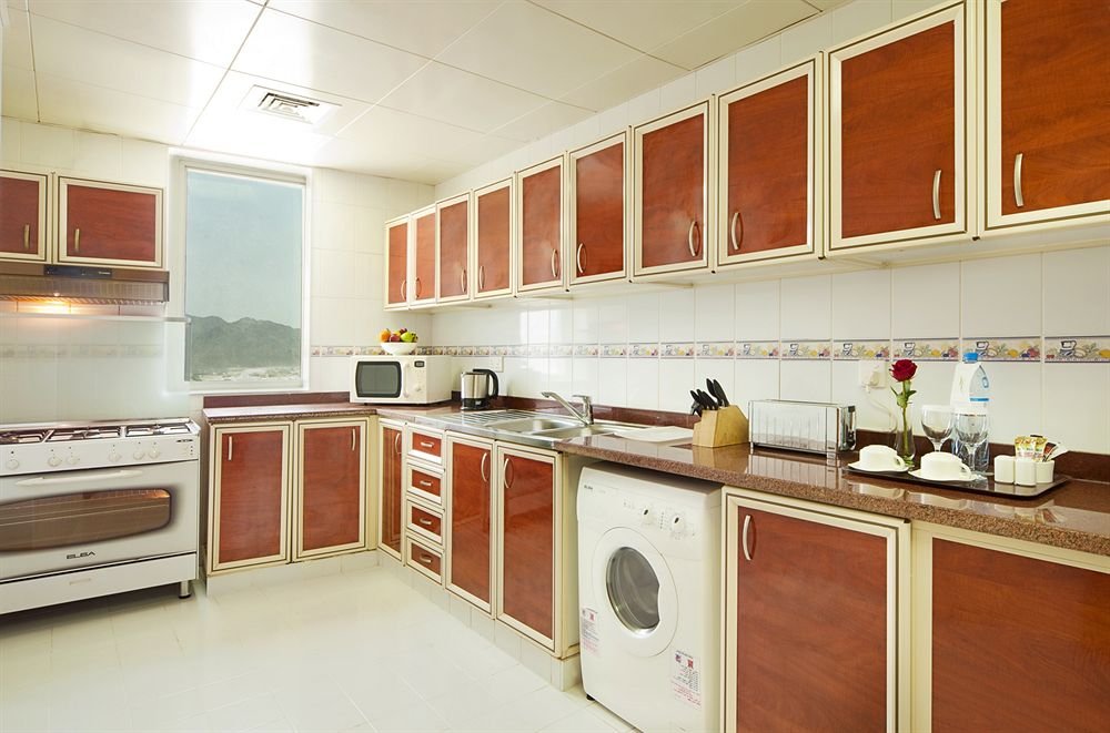 Фото Clifton International Hotel