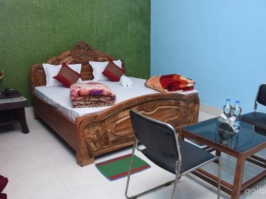 Фото Hotel Anand Lok