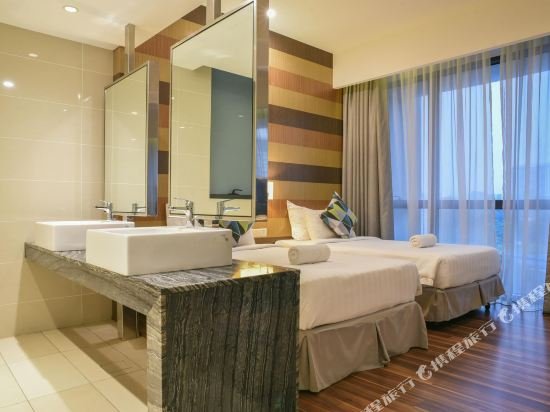 Фото 64395989924