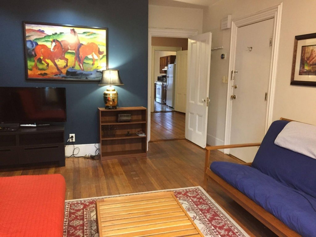 Фото The Cambridge Karma House