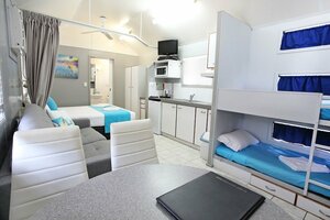 Гостиница Big4 Rowes Bay Beachfront Holiday Park