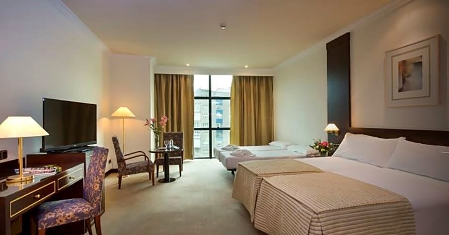 Фото Exe Oviedo Centro