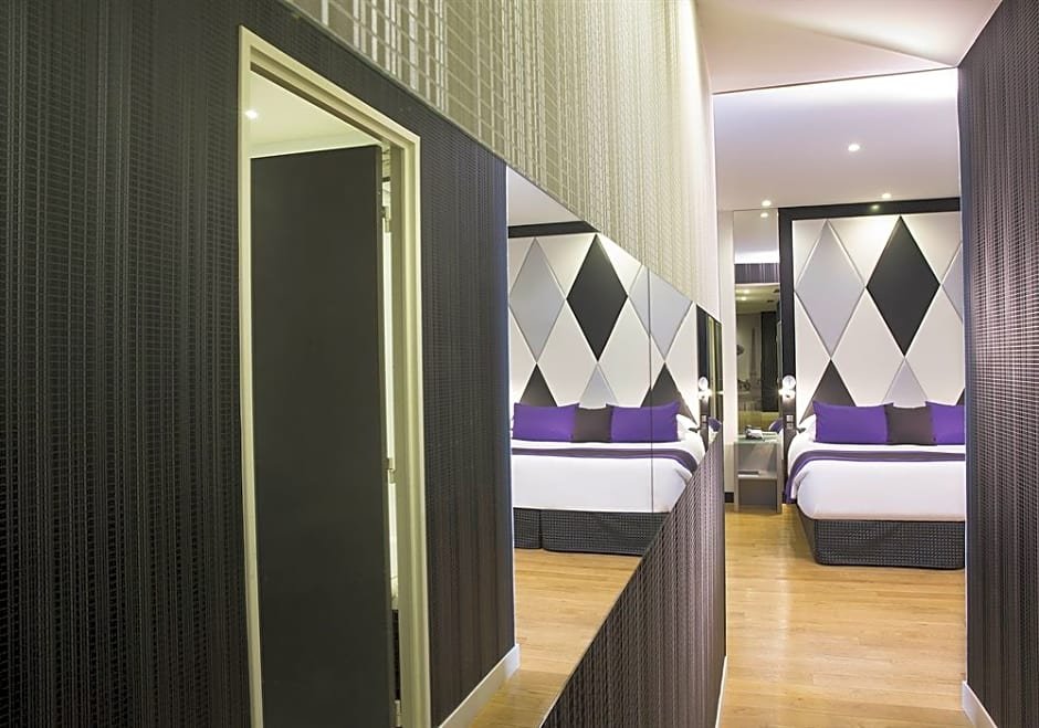 Фото Hôtel L'Empire Paris