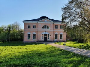 Golitsyn Estate (derevnya Krasny Gorodok, ulitsa Kommunarov, 17), atracción