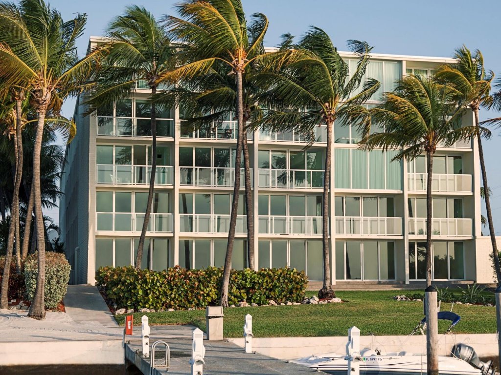 Фото Amara Cay Resort