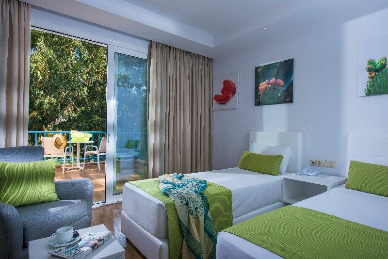 Фото 131483976190