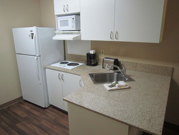 Фото Extended Stay America Suites Los Angeles Torrance Harborgate