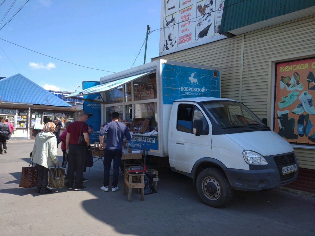 Магазин мяса, колбас Бобровский мясокомбинат, Воронеж, фото