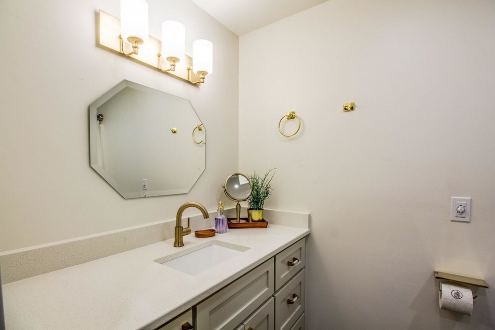 Фото Quartz Mountain 8