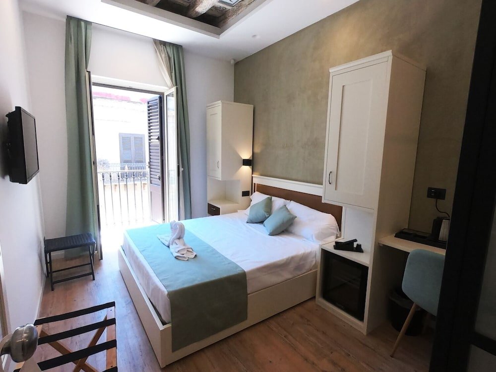 Фото Villena Plaza