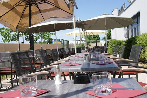 Гостиница Aka Lodge Lyon Est в Мезьё