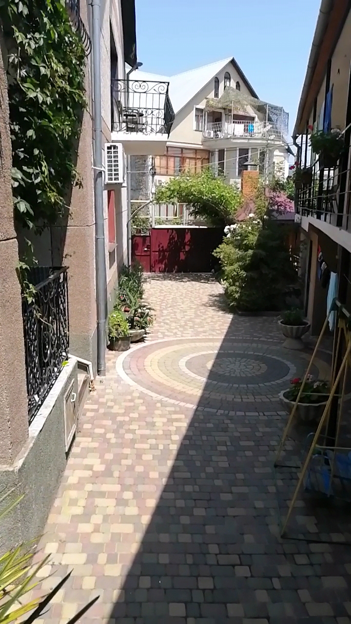 Фото Дворик Италии