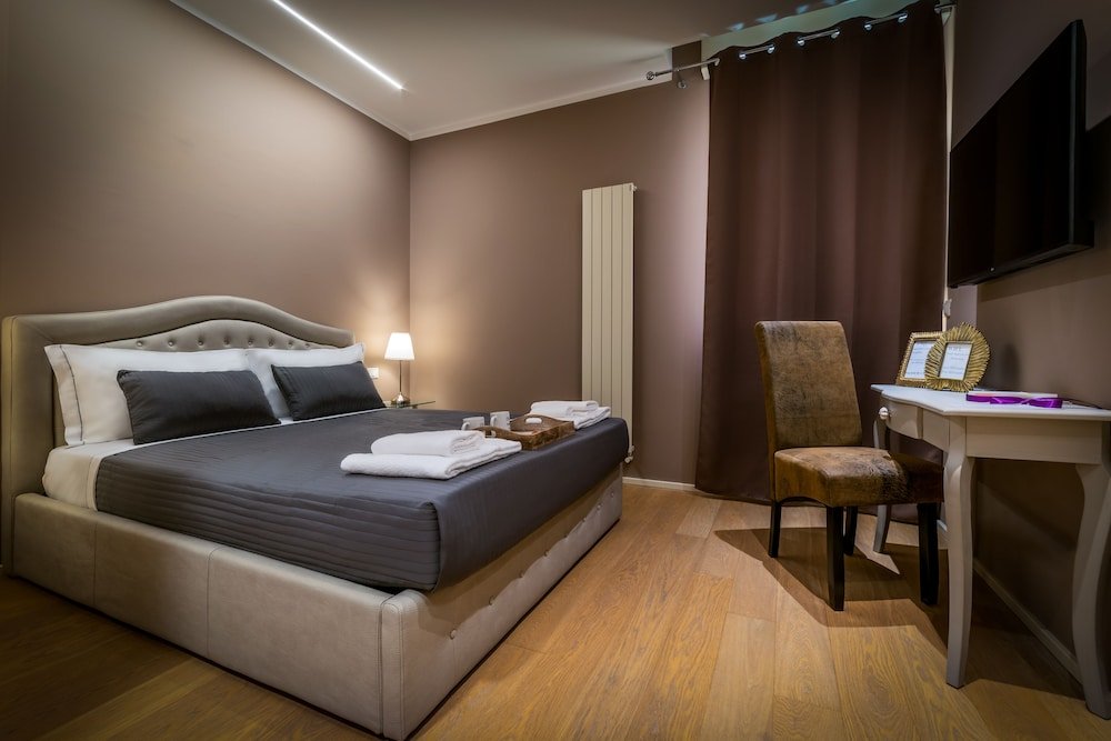 Фото 051b Room Breakfast