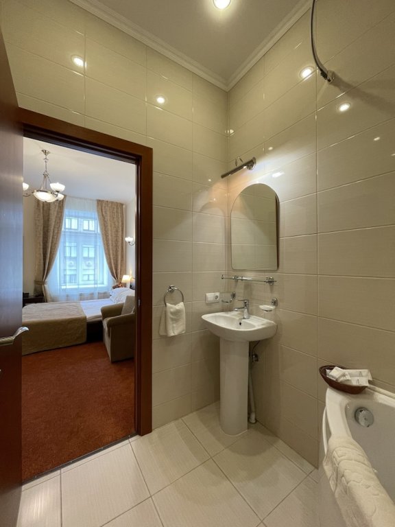 Фото Соната